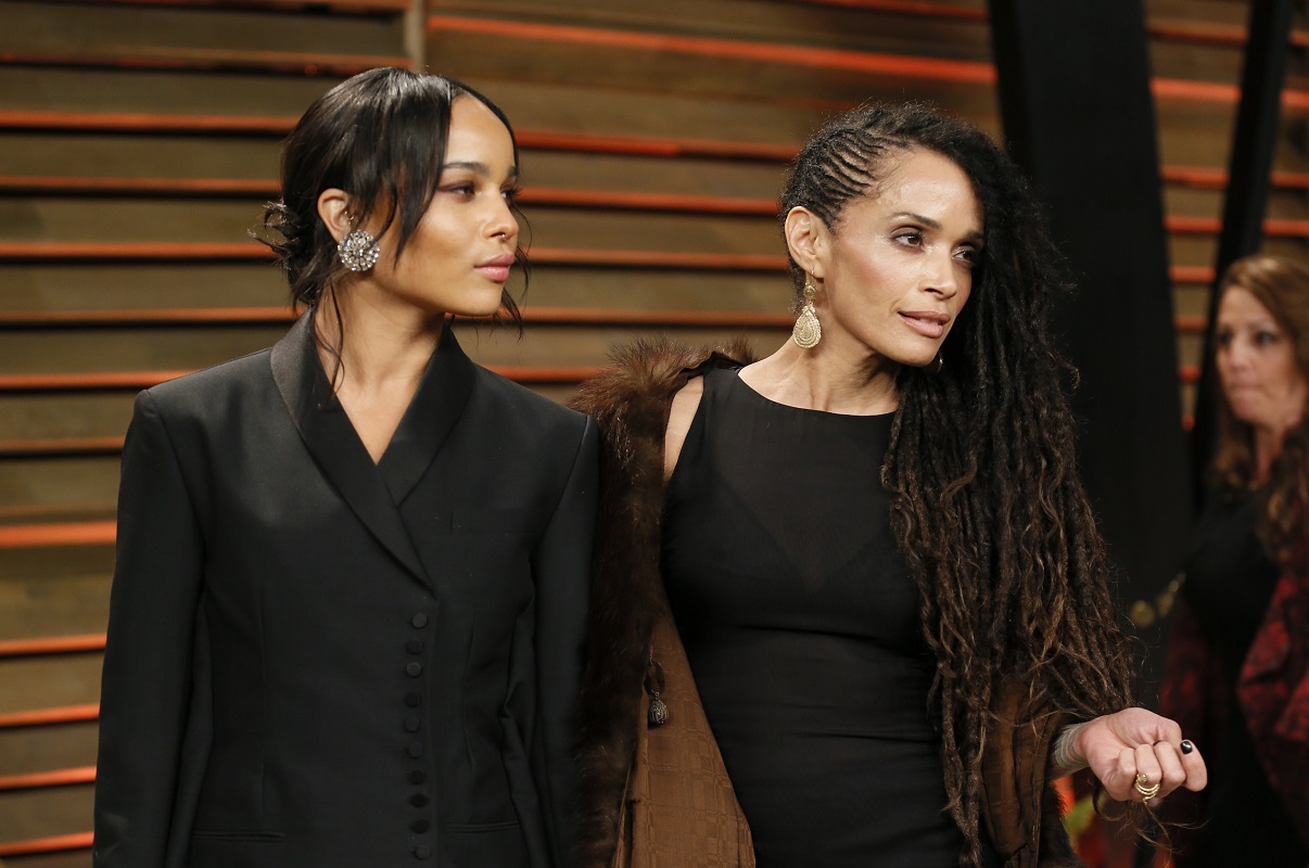 Zoe Kravitz segue pegadas da mãe e posa nua para a mesma revista 30 anos  depois